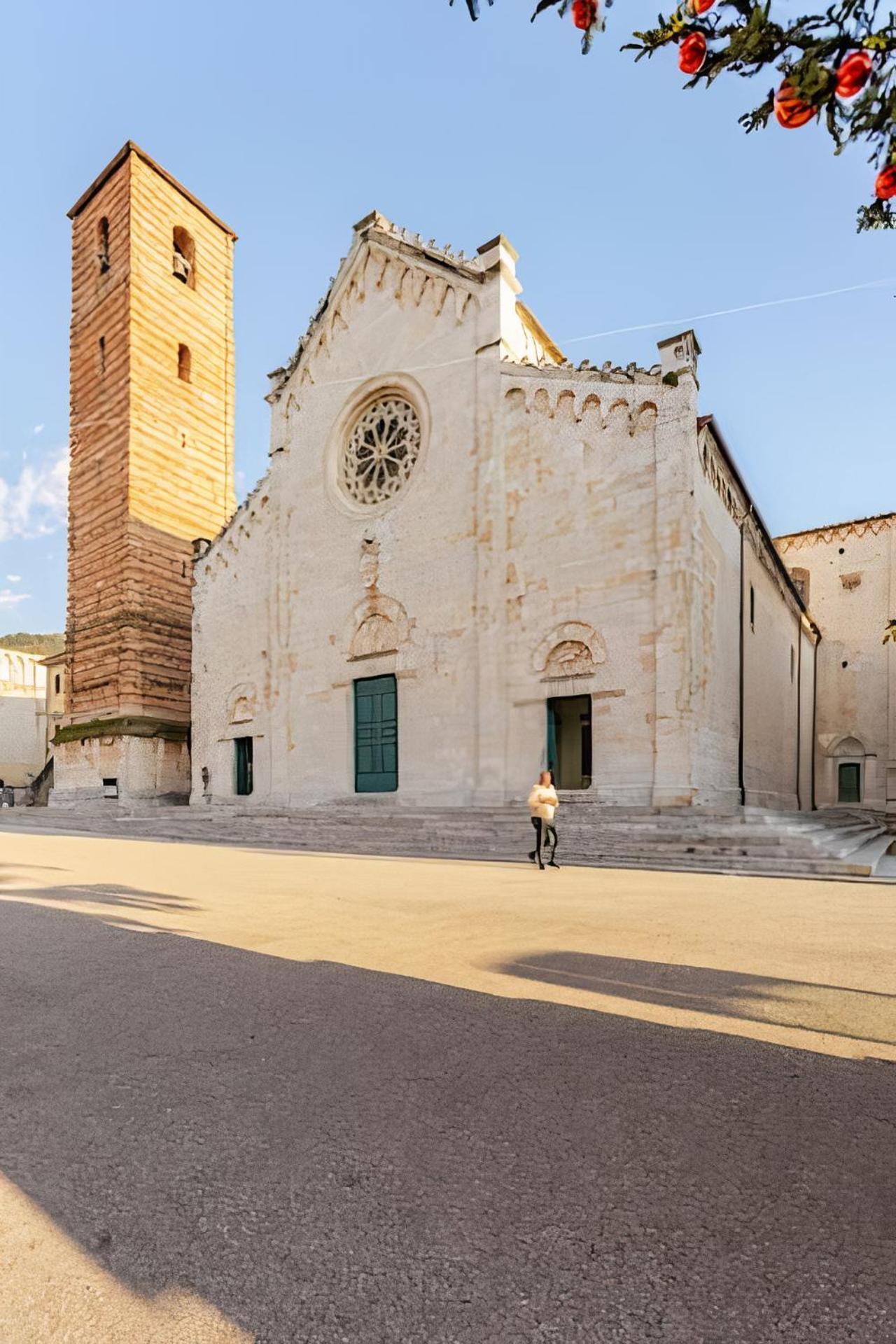 Appartamento A 150M Dal Duomo Pietrasanta Buitenkant foto